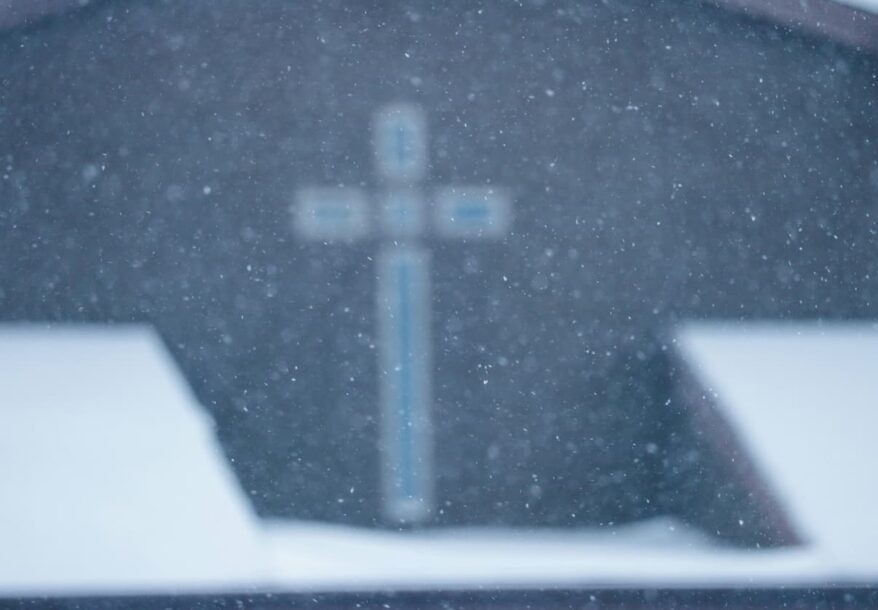 Petite croix du Christ, symbole de salut.